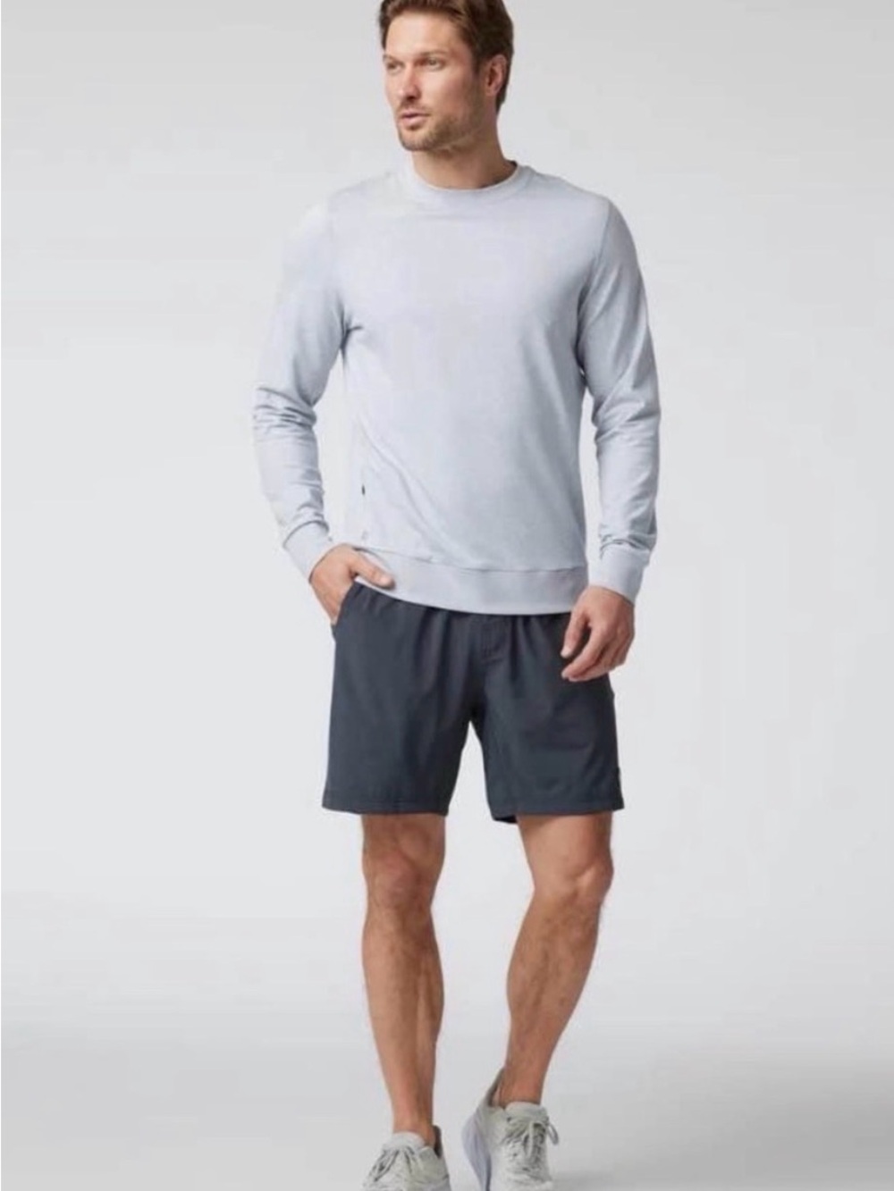 Vuori Ponto Performance Light Gray Crewneck Sweatshirt Small